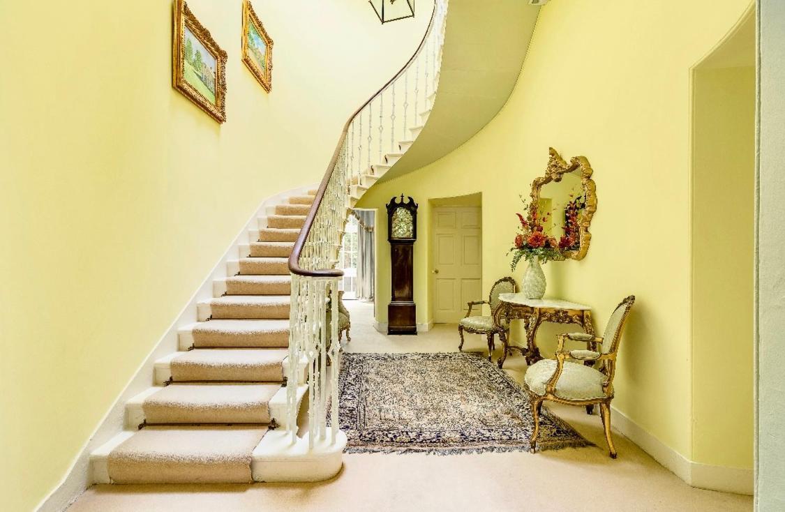 Private Room & Bathroom In Manor House Maybole ภายนอก รูปภาพ
